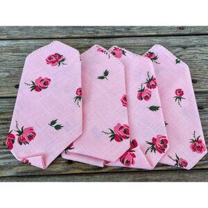 Vintage 1950s set of 4 Pink Linen Rose Print Napkins Unused